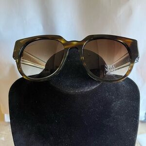 Vera Wang-V293, “Zoya” Sunglasses